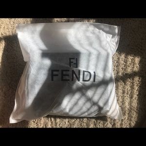 Brand new never worn fendi purse